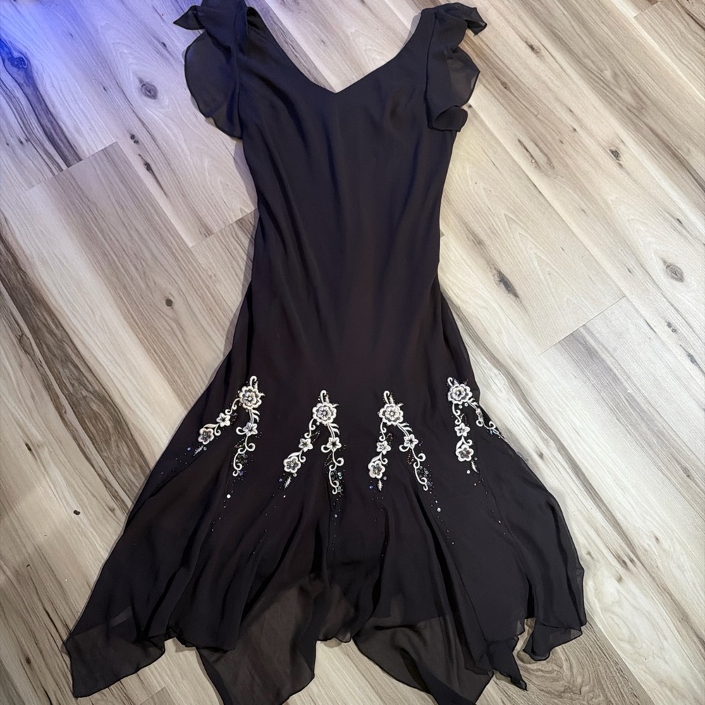 Elegant Dark Brown Dress with Floral Embroidery